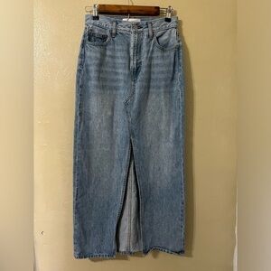 Aritzia Denim Forum The '90s Vintage Maxi Jean Skirt Size 26